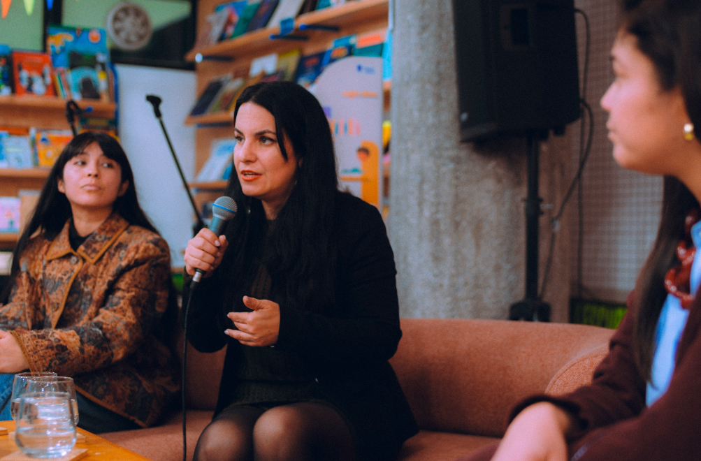 Registro de Lanzamiento del libro de Manuela Royo, fotografía 5