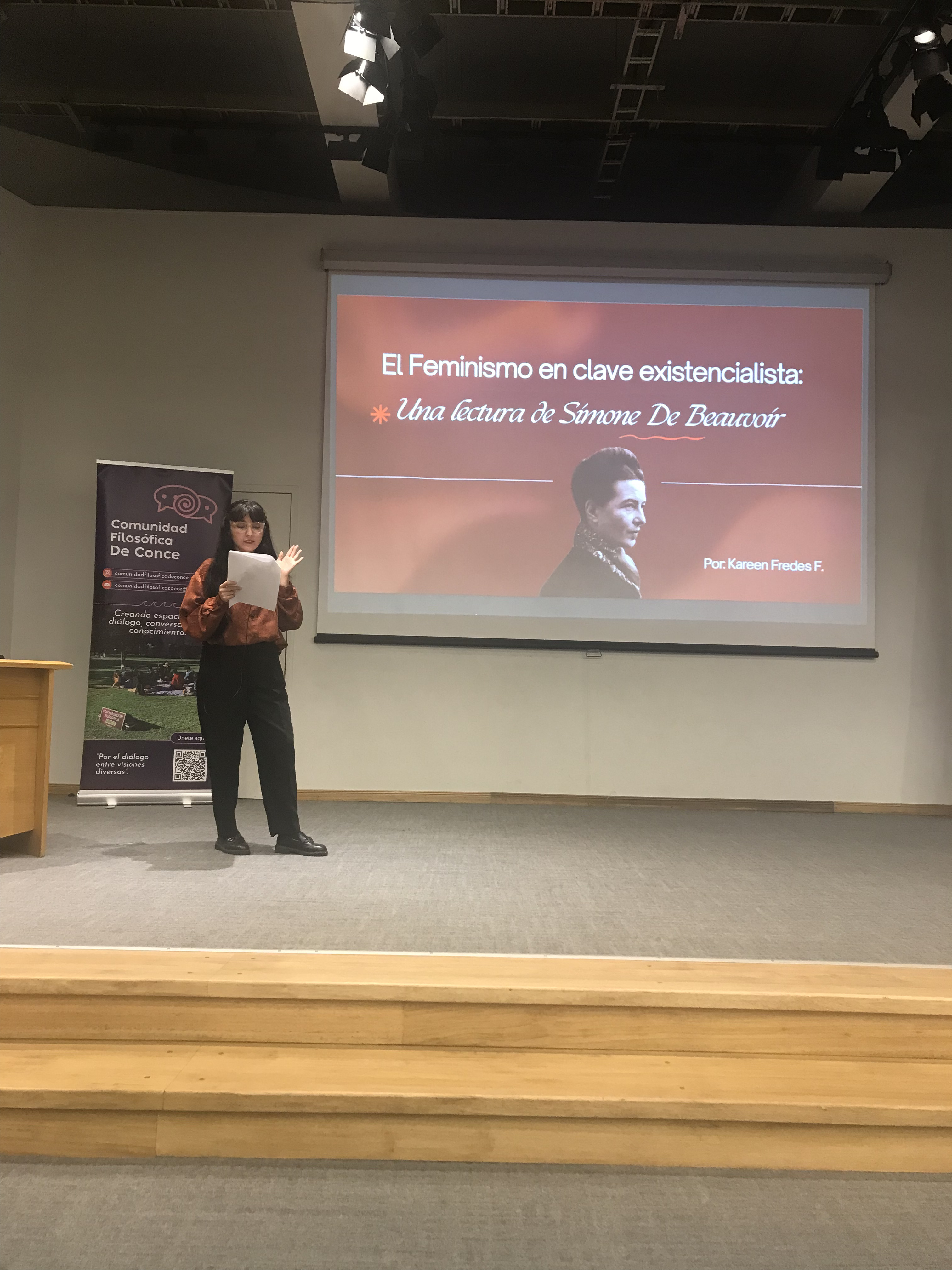 Registro de Feminismo en clave existencialista, fotografía 2
